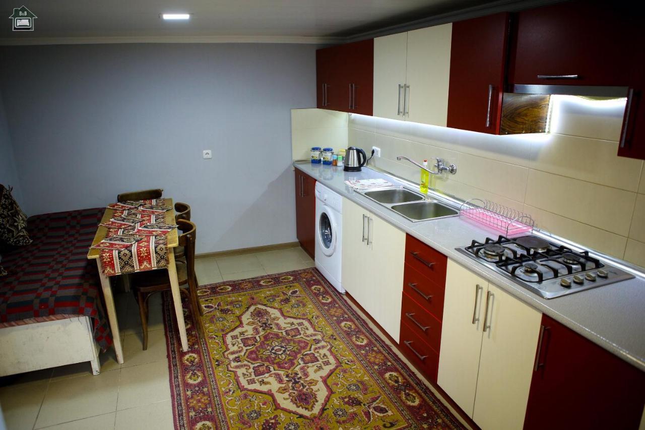 Guest House In Gjoemri Buitenkant foto