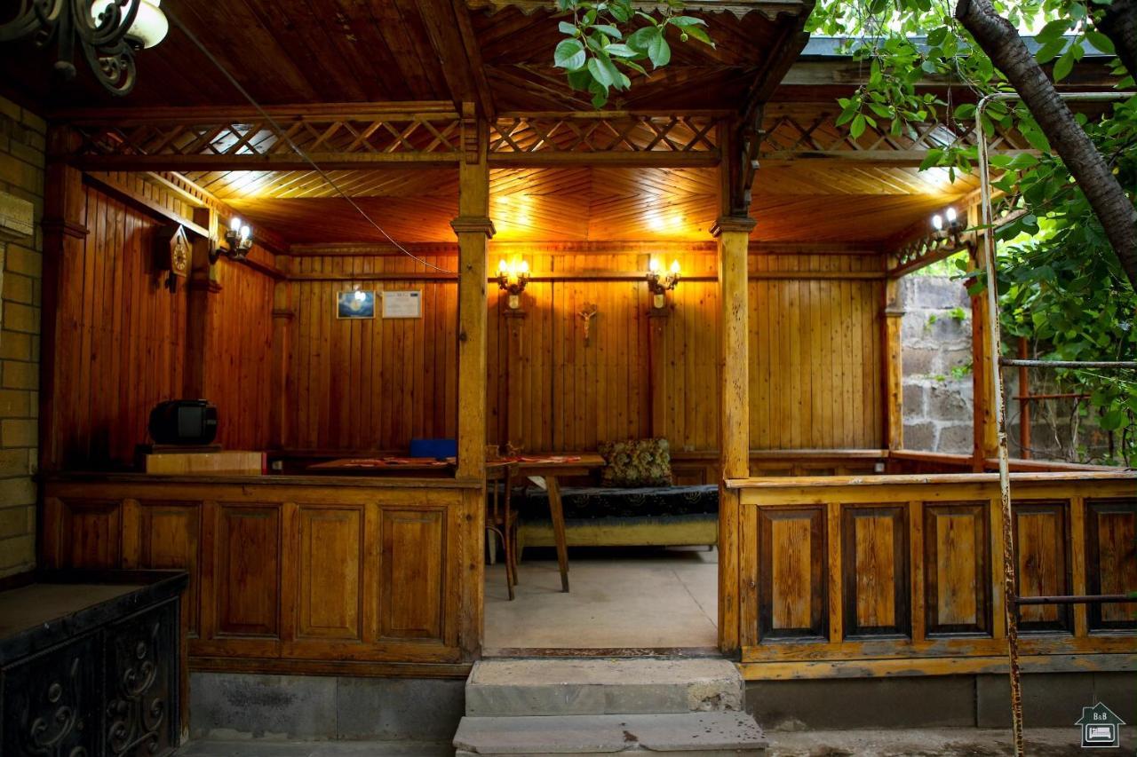 Guest House In Gjoemri Buitenkant foto